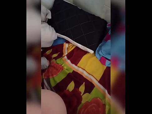❤️ A minha colega de quarto fica sozinha em casa porque o seu marido vai de férias e eu aproveito a oportunidade para a foder e encher-lhe o cu de leite ☑ Porno fb em nós ☑