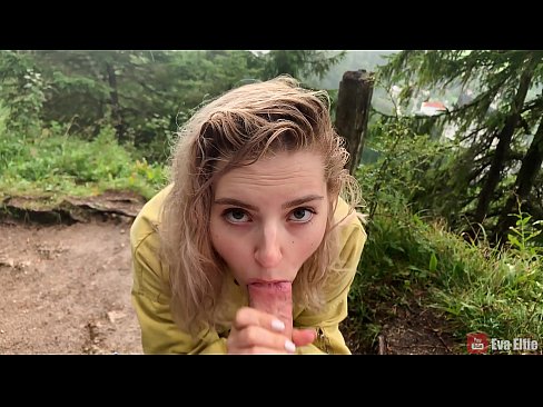 ❤️ Rapariga engole o esperma depois de um broche público - Eva Elfi ☑ Porno fb em nós ☑